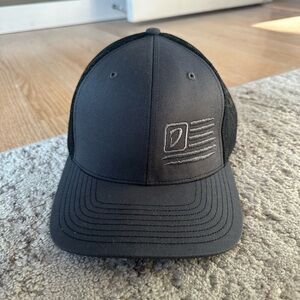 Richardson 112 Men’s Black and Grey Mesh Back Hat